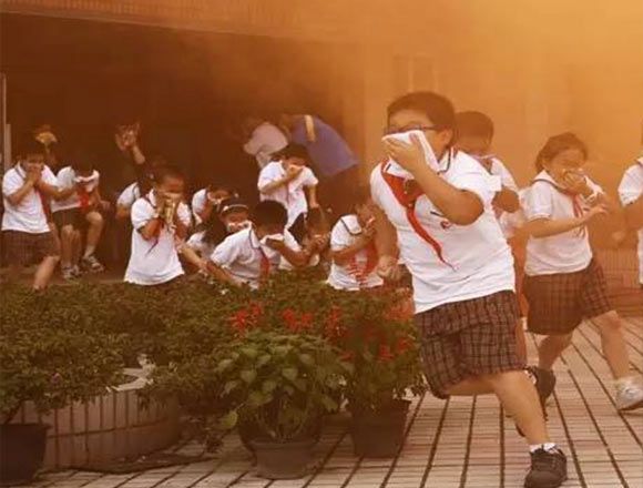 導(dǎo)致學(xué)?；馂?zāi)發(fā)生的9個(gè)主要原因